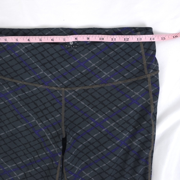 Athleta Argyle Print Cropped Pants Size M - Picture 3 of 9